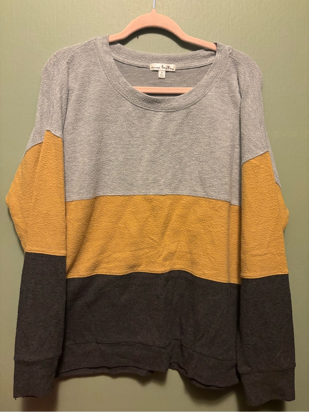 nine britton Colorblock Crewneck Sweater in Gray, Mustard & Charcoal